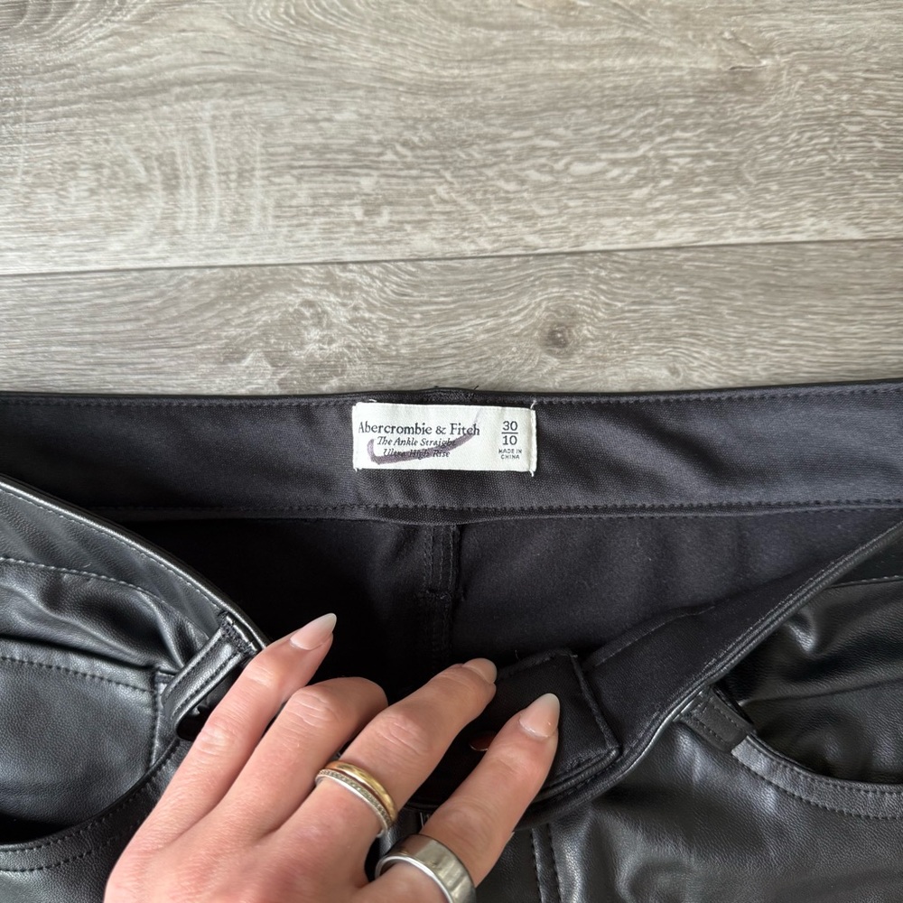 NWOT Abercrombie & Fitch Size 10 Ultra High Rise Straight Leg Leather Pants - Picture 3 of 3
